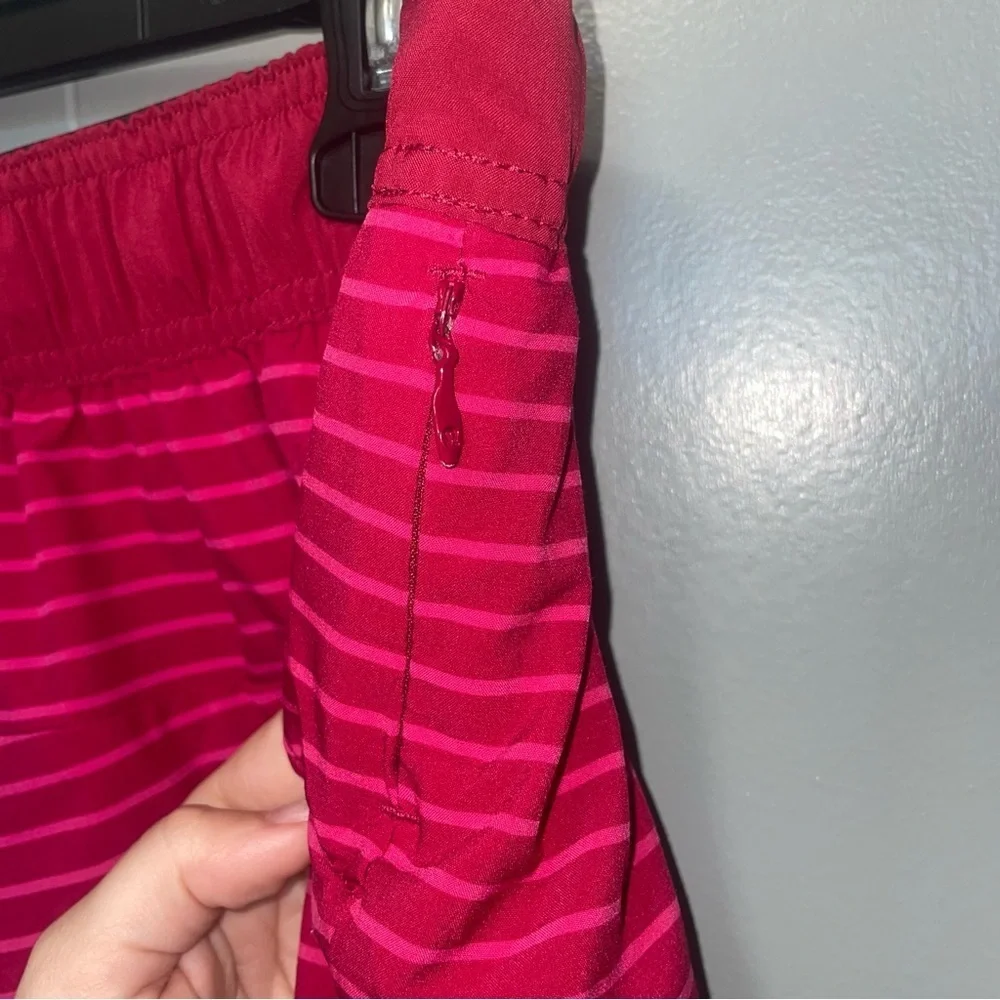 Lululemon Go the Distance Reversible Shorts West2East Stripe Bumble Berry Size 6